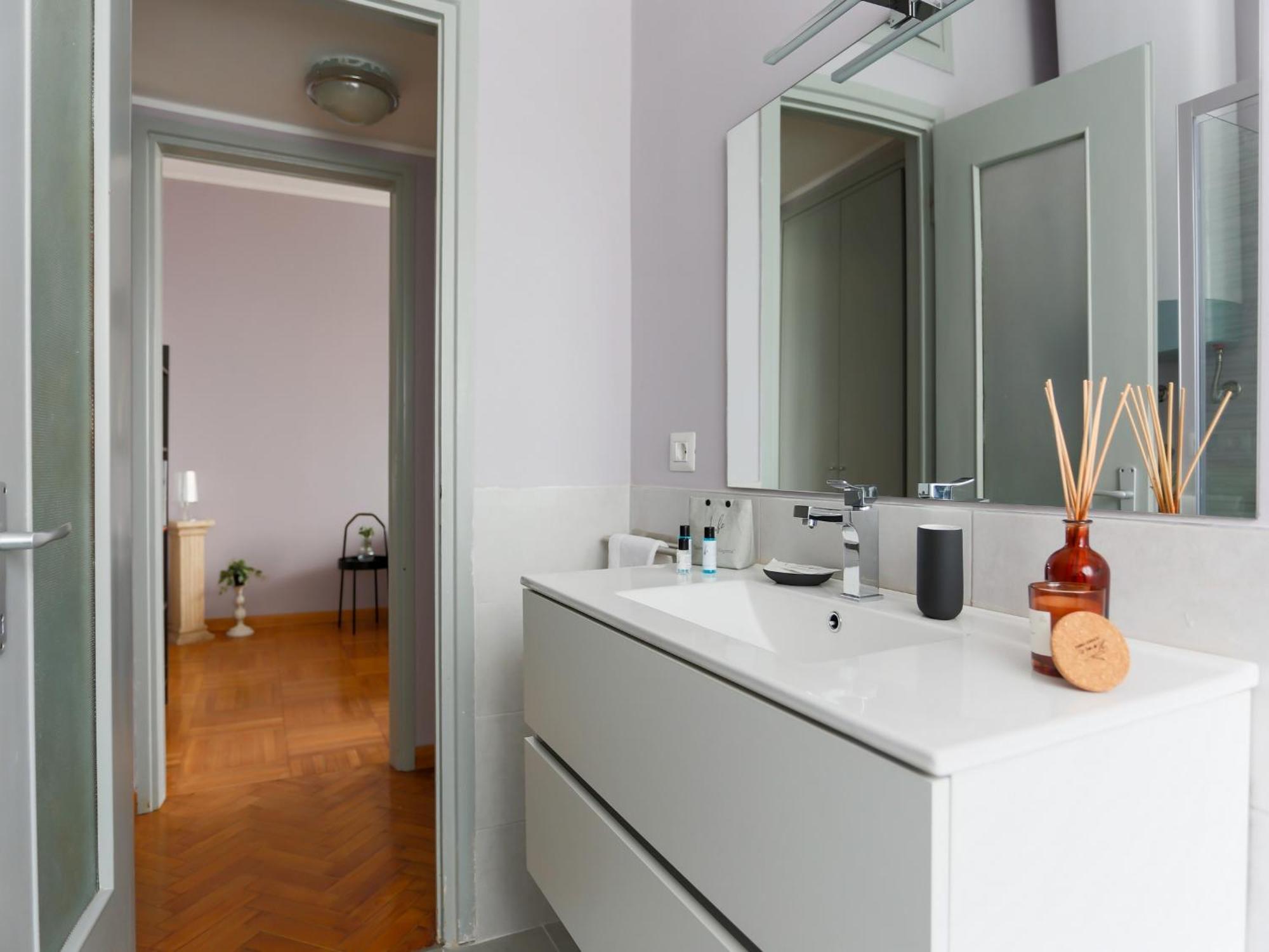 The Best Rent - Spacious One-Bedroom Apartment In Moscova District Milano Eksteriør bilde