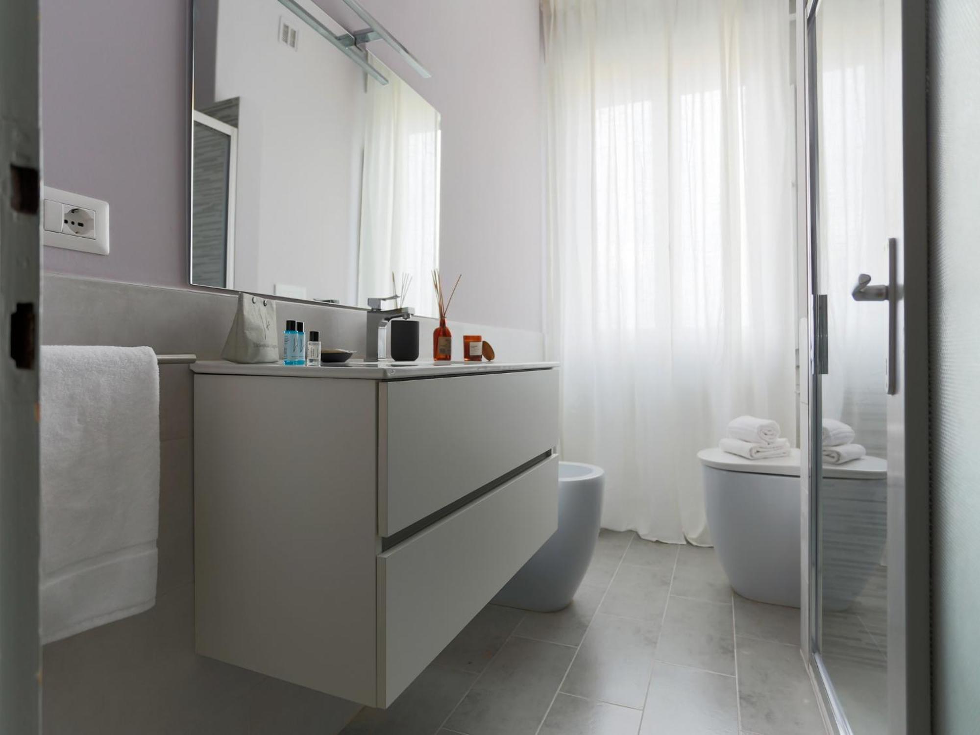 The Best Rent - Spacious One-Bedroom Apartment In Moscova District Milano Eksteriør bilde